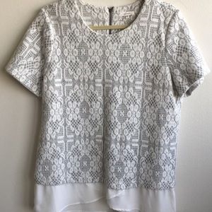 Like new Pleione textured top